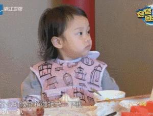 李小璐被卓伟拍到跟PG one过夜，却跟贾乃亮说自己做头发去了…