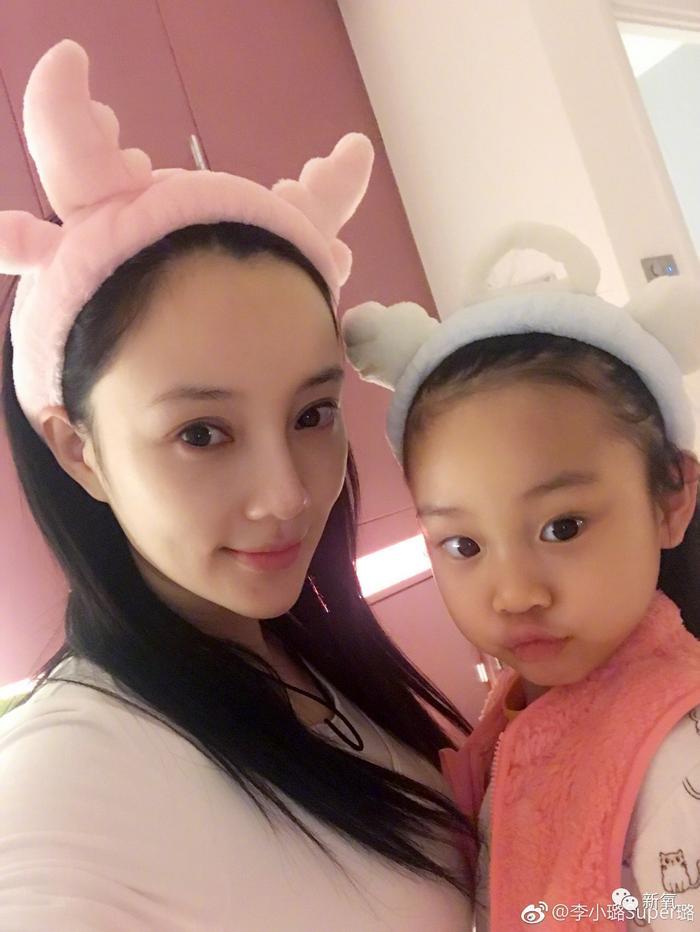 李小璐被卓伟拍到跟PG one过夜，却跟贾乃亮说自己做头发去了…