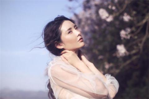 相亲一上来就要照片的靠谱吗为什么