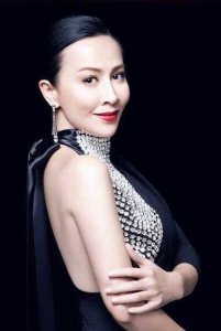 ​刘嘉玲被绑架事件真相受辱照片是真的吗？为什么被绑架被谁绑架的