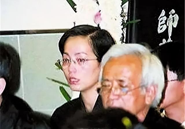苑琼丹电视剧（苑琼丹三次向男友求婚被拒）