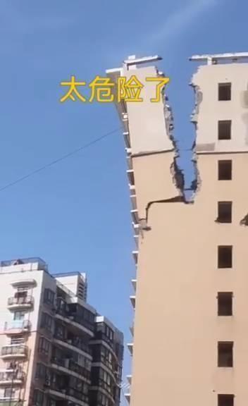 南宁一处高楼坍塌,场面惊险?真相来了……