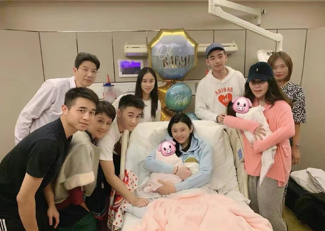 奚梦瑶疑似怀三胎（奚梦瑶现身医院做产检）