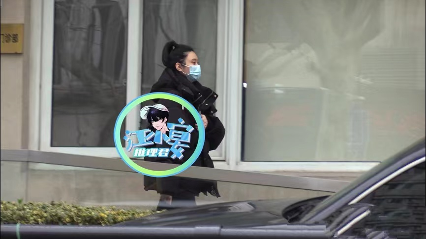 奚梦瑶疑似怀三胎（奚梦瑶现身医院做产检）