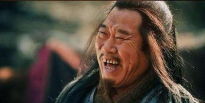 ​《三国演义》中被称为凤雏的是谁?(三国演义中谁被称为凤雏)