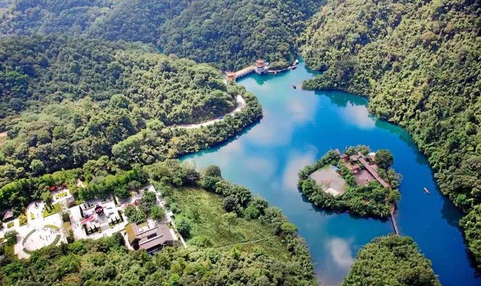 广东最不甘心屈居三线的3个城市，一个是肇庆，一个是经济特区
