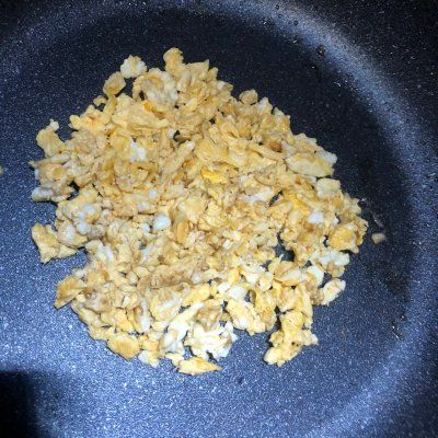 干虾仁怎么做好吃（迷倒全家的虾仁腊肠炒饭）