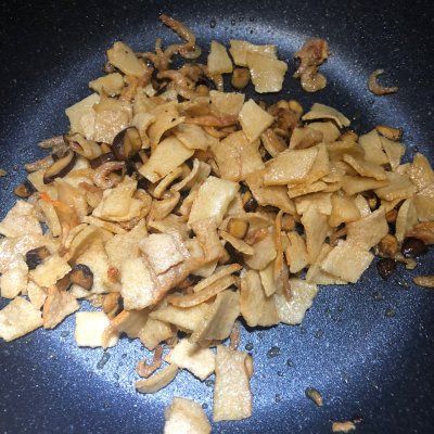 干虾仁怎么做好吃（迷倒全家的虾仁腊肠炒饭）