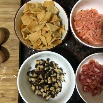 干虾仁怎么做好吃（迷倒全家的虾仁腊肠炒饭）