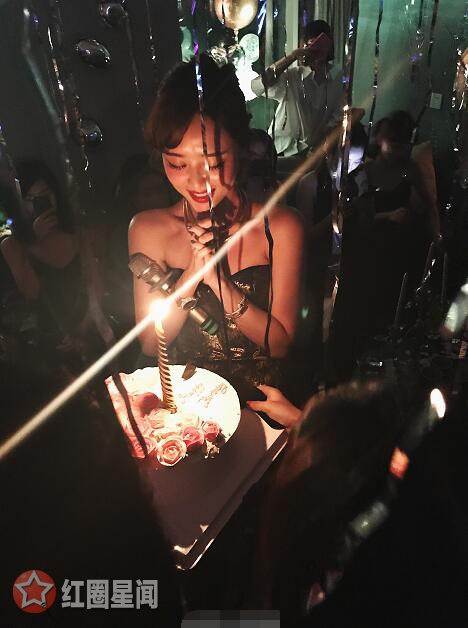 揭秘网红lin张林超离婚了 网红Lin生日千万豪车