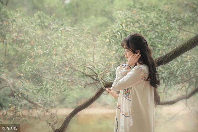仓央嘉措最美的10段诗（值得珍藏）