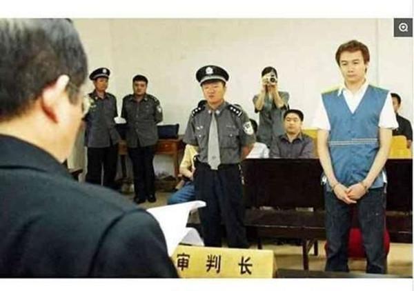 他是最倒霉明星,2次入狱;出狱后无戏可演,黄渤一句话拯救了他