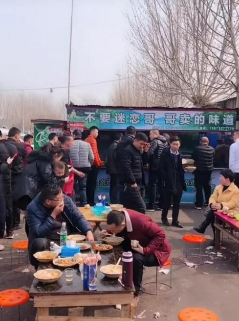 舌尖上的大锅菜,带你去探秘民间传统美食“满汉全席”