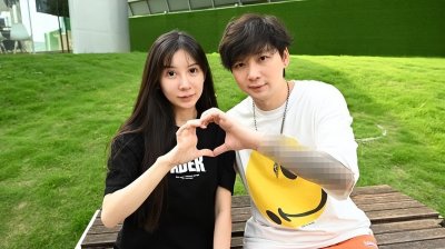 PUA教父、浪迹教育创始人结婚 22岁妻子曝朋友曾叫她小心点