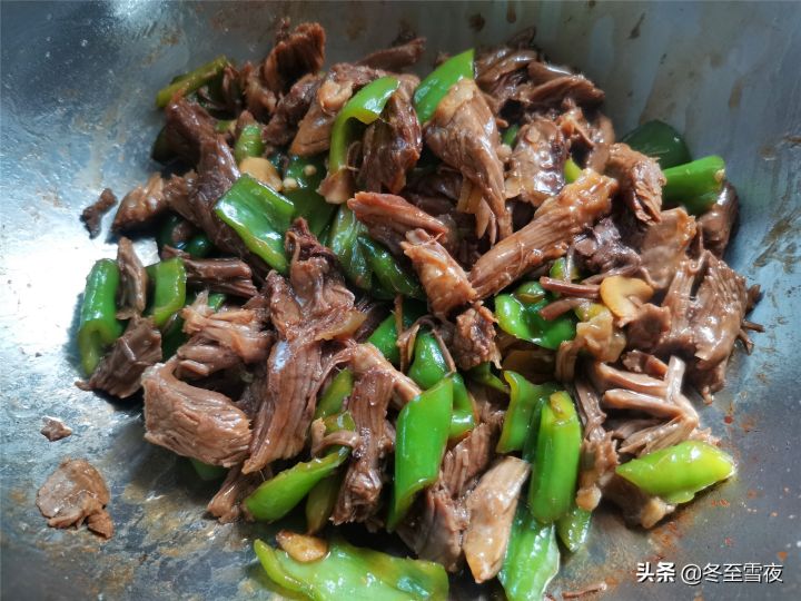 猪扇子骨是哪个部位（一文了解猪扇骨的具体部位）
