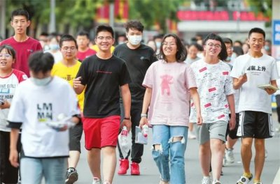 ​除了耐克还有哪些衣服适合在高考的时候穿