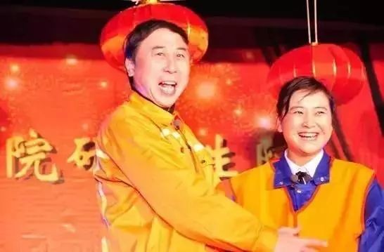 贾玲:最苦的时候被男友抛弃,从艺18年仅一段绯闻,39岁仍然单身