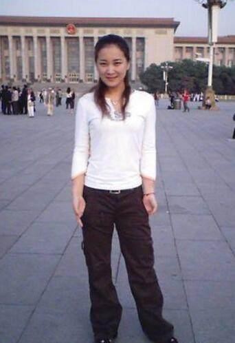 贾玲:最苦的时候被男友抛弃,从艺18年仅一段绯闻,39岁仍然单身