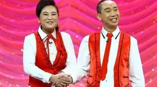 贾玲:最苦的时候被男友抛弃,从艺18年仅一段绯闻,39岁仍然单身