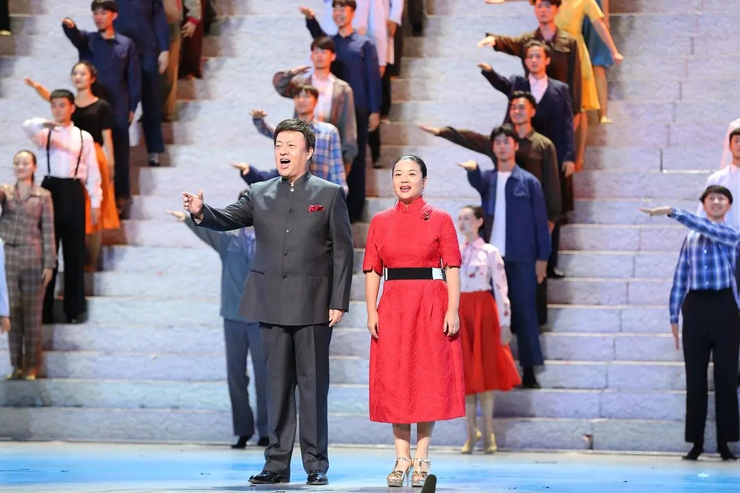 歌唱家吕继宏:事业人品双优,父母离世渴望有个家