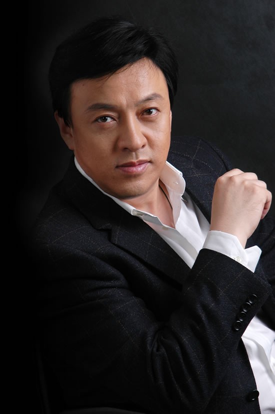歌唱家吕继宏:事业人品双优,父母离世渴望有个家