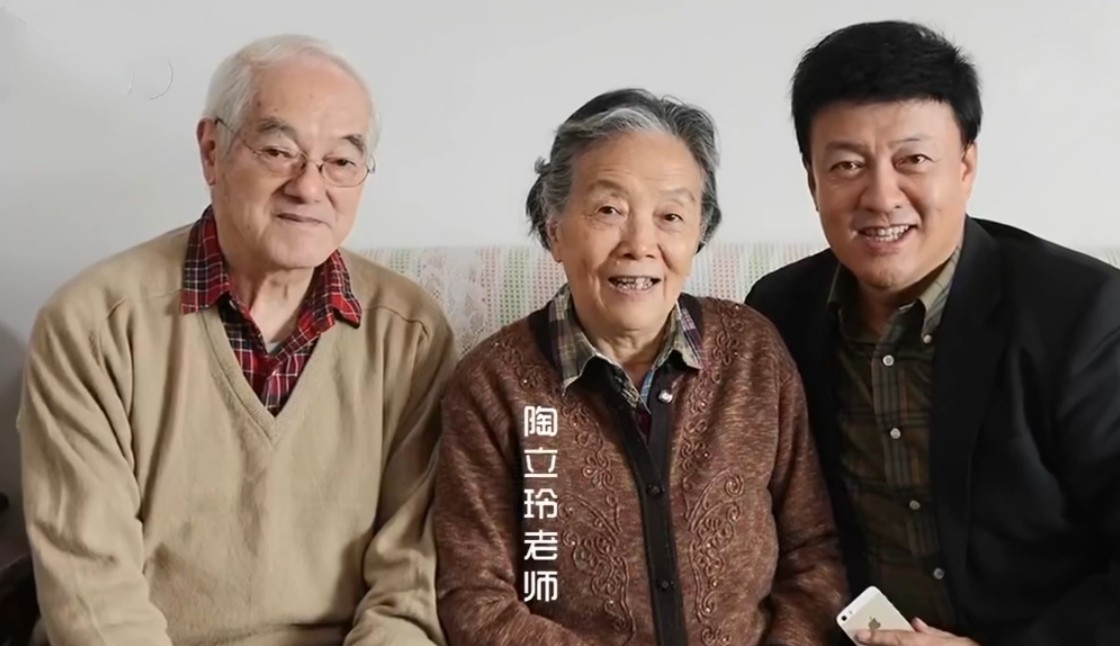 歌唱家吕继宏:事业人品双优,父母离世渴望有个家