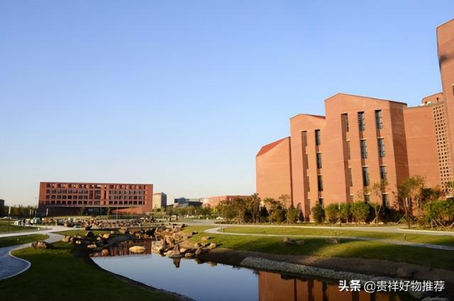 2025最新国内大学排名公布（2025年全国大学最新排名名单）(3)