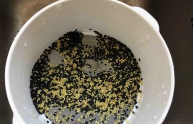腊八粥里面有什么材料，腊八粥里有哪七种材料？图7