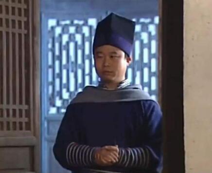 燕小六养的狗叫什么