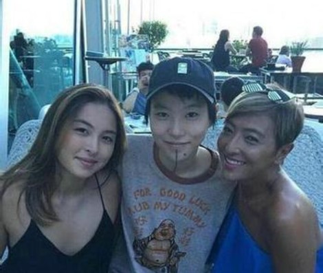 窦靖童下巴那条线是啥（窦靖童下巴纹了一条线）
