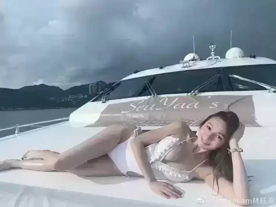 港姐冠军林钰洧生活照写真，丰满的身材尽显无遗