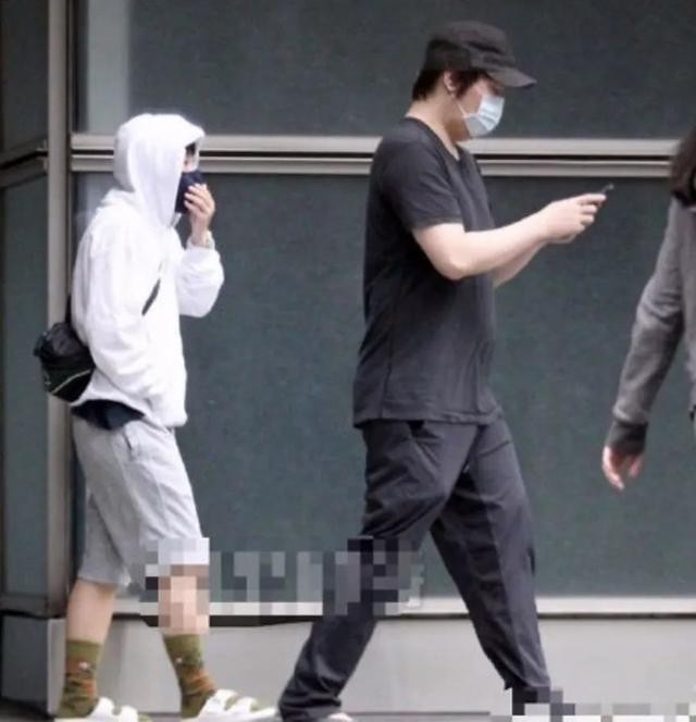 阿信女友是蛋蛋吗（45岁阿信被助理表妹拿下了）