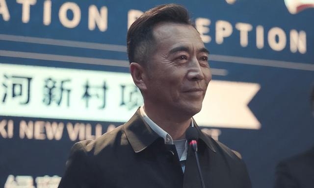 黄志忠的前妻是谁(黄志忠的前妻和现任) 黄志忠 前妻 第18张