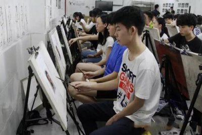 ​长沙高考美术培训机构排名前十(长沙高考美术培训哪家好)