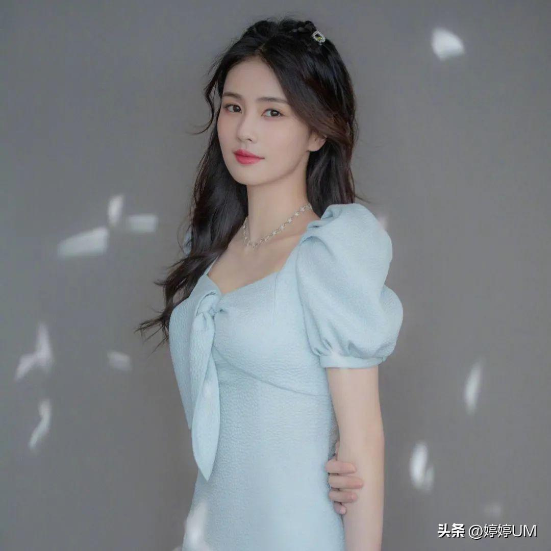 白鹿壁纸精选，性感迷人、活泼开朗，这么优秀的女孩子谁不喜欢呢
