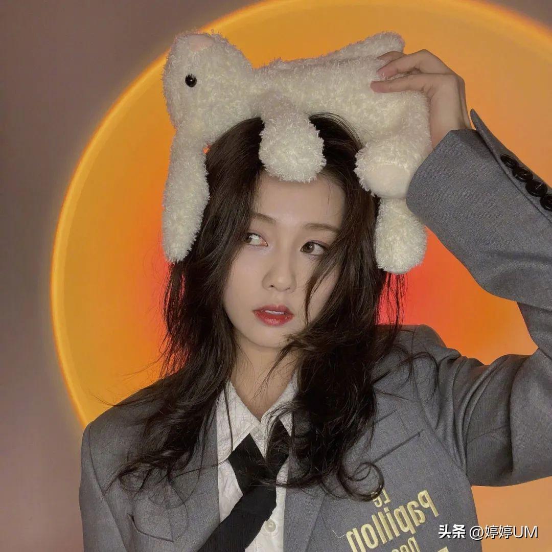 白鹿壁纸精选，性感迷人、活泼开朗，这么优秀的女孩子谁不喜欢呢