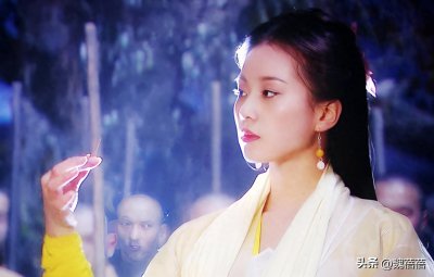 ​《倚天屠龙记》中的黄衫女子的真实身份是什么