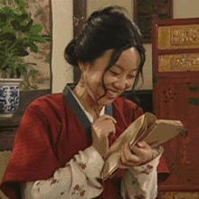 粉色卫衣戴什么项链（五粮液耳环是什么梗）(31)