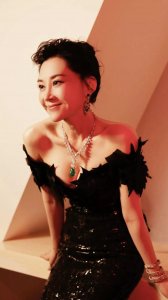 ​美女明星许晴高清写真美图，身姿婀娜，妩媚动人