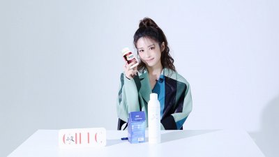 ​明星翻包视频是什么意思？