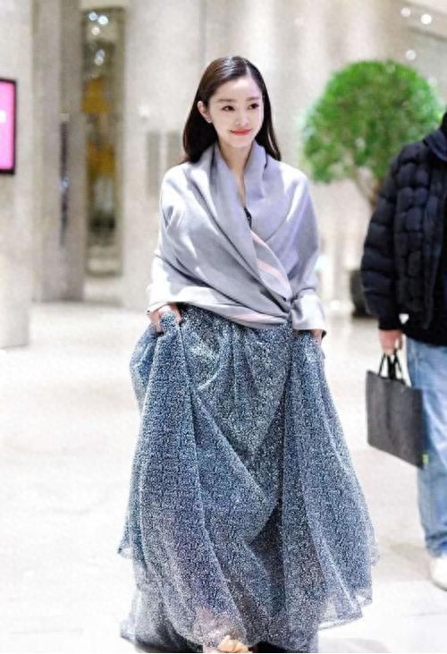 盘点娱乐圈九位肤白貌美大长腿的女星，真的是白到发光