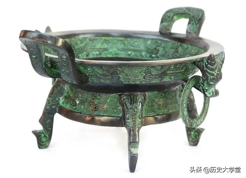 鼎在中国传统文化中的意义及发展历程（鼎的最初用途是什么）