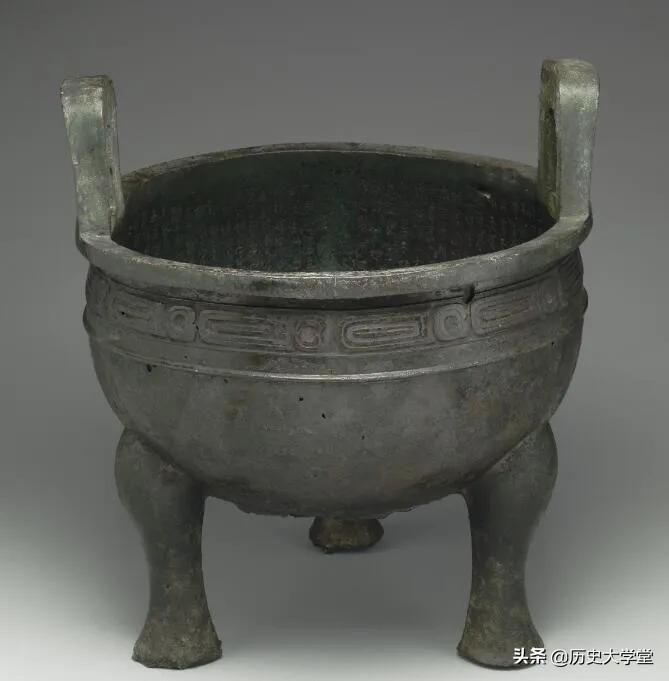 鼎在中国传统文化中的意义及发展历程（鼎的最初用途是什么）