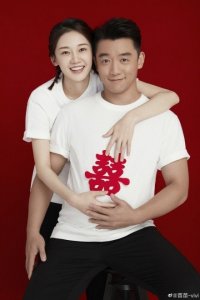 ​《芳华》三大女主，郑恺老婆产后恢复身材棒，钟楚曦身材让人脸红