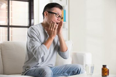​口腔溃疡能抽烟吗(口腔溃疡能抽烟吗贴吧)