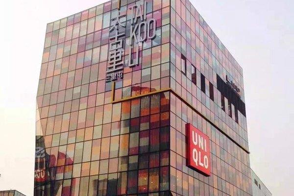 优衣库事件视频始末 视频男女竟然不认识对方