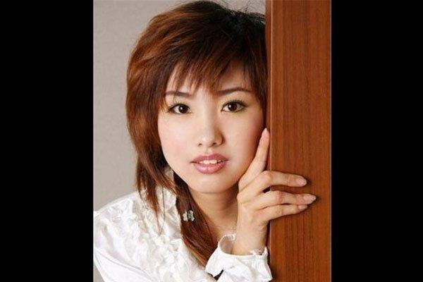 国模柳菁菁的资料 沟沟美女大胆萃艺术图片