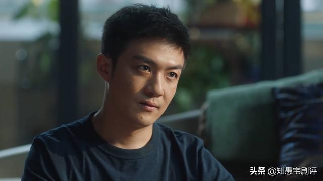 三十而已里许幻山的扮演者（饰演者李泽锋）
