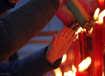 ​为什么祭祀时要烧香？烧香有什么特别之处？