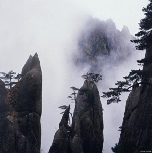 ​中国十大高山排名：揭秘中国十大高山排名及壮丽风光